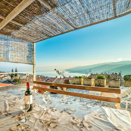Fuer 3 Personen Ca 40 Qm In Rabac, Istrien Bucht Von Apartment *